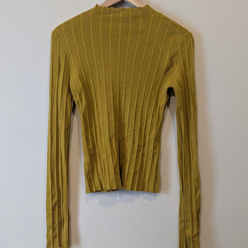 Neiwai Mustard Knitted Rib Sweater - Picture 3 of 5